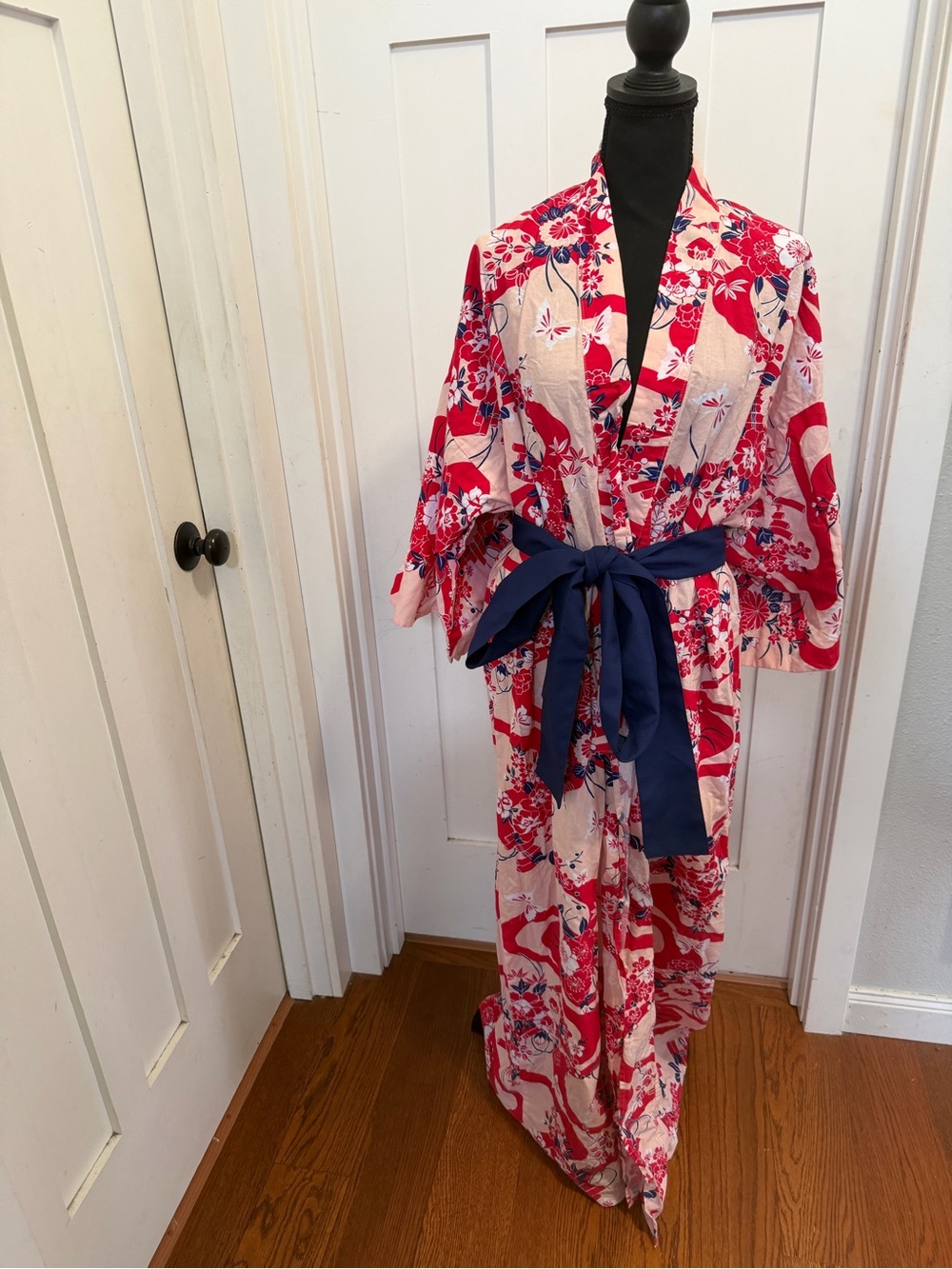 kimono full-length Wideri International Made in Japan vibrant traditional floral